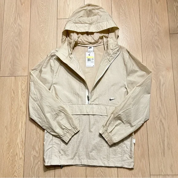 NWT Nike Air Sportswear Beige Hooded 1/2 Zip Pullover Windbreaker Coat Small - Picture 2 of 6